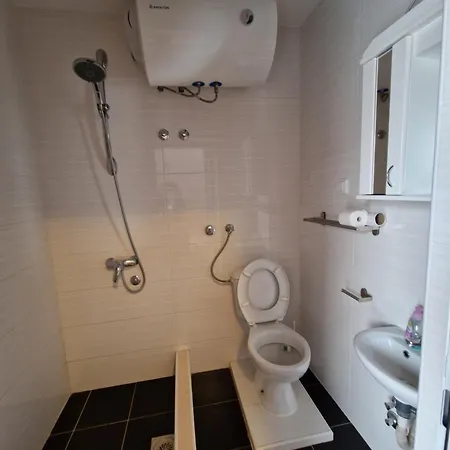 Apartment Tina - Srebrno Jezero *